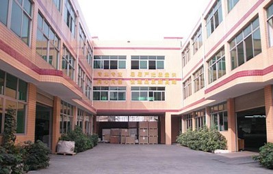 專業(yè)為客戶提供脫模、防銹、清洗、潤滑等注塑(壓鑄)模具護理潤滑產品技術解決方案的優(yōu)質服務商 。環(huán)保型產品:塑膠脫模劑、工模防銹劑、模具清洗劑、模具防銹劑、頂針,工廠,廠商-東莞市龍翔模具潤滑油